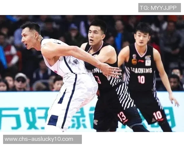 琼斯评中国篮球首发五虎阵容易建联小丁郭艾伦周琦赵睿的实力与潜力分析